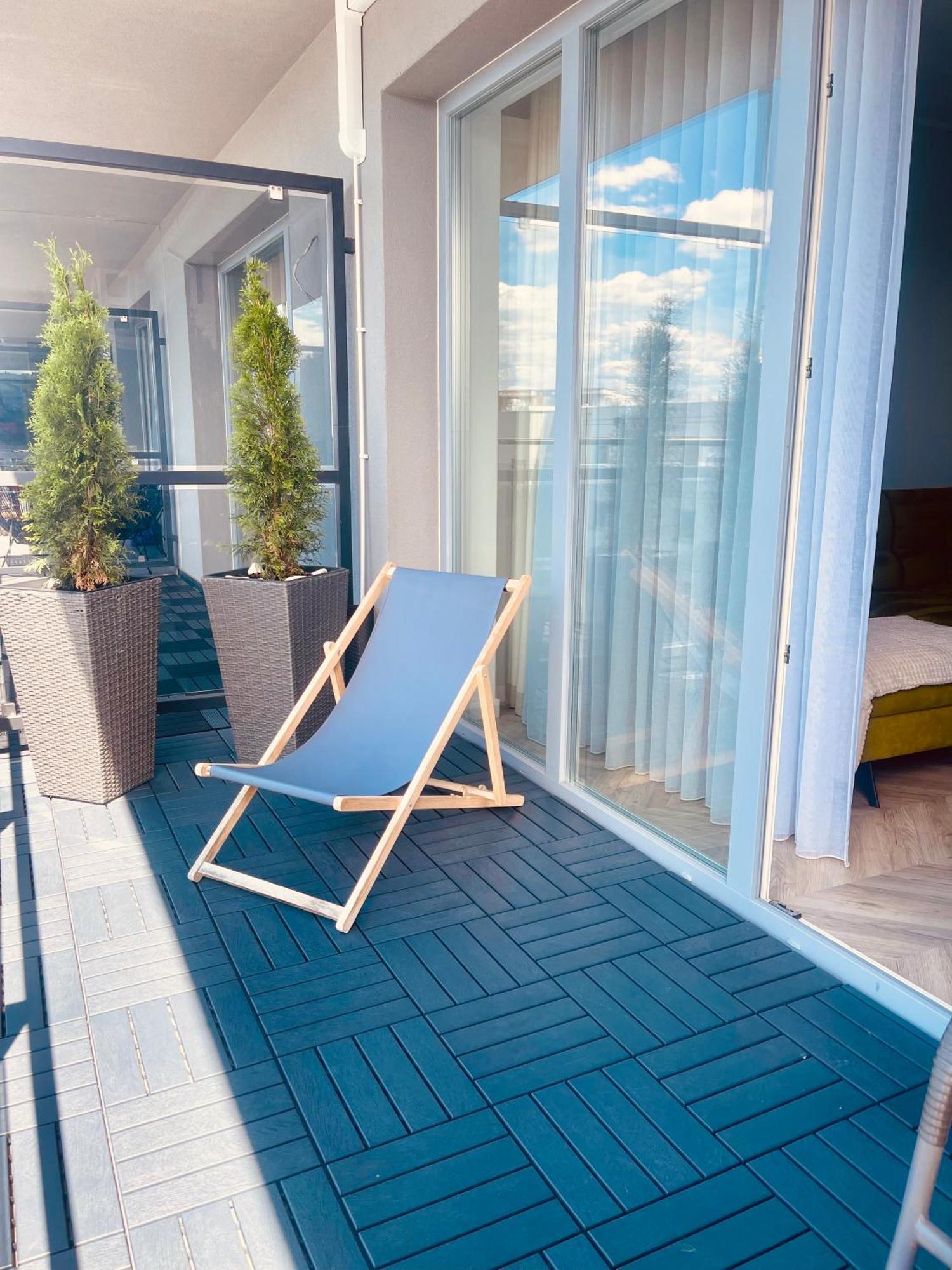 Apartcentrum-Charlotte -Parking-Air Conditioning 볼레스와비에츠 외부 사진